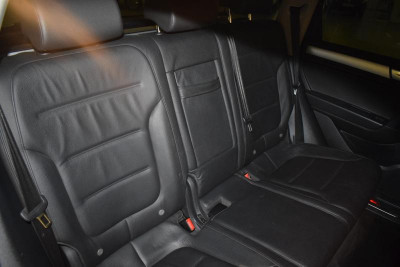 Volkswagen Touareg 3.6 FSI Tiptronic 4Motion (249 л. с.)