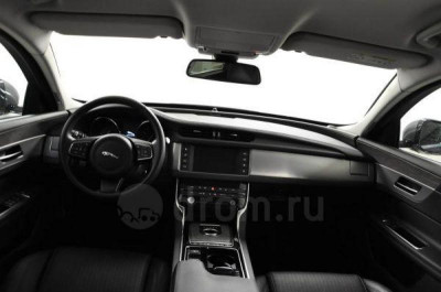 Jaguar XF 2.0 AT (240 л. с.) Prestige
