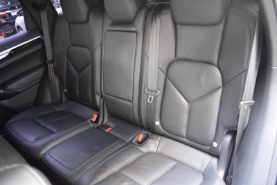 Porsche Cayenne S 4.8 Tiptronic AWD (400 л. с.)
