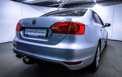 Volkswagen Jetta 1.4 TSI MT (150 л. с.)