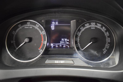 ŠKODA RAPID 1.6 MT (90 л. с.)