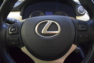 Lexus NX 200t 2.0 AT (238 л.с.) 4WD Progressive
