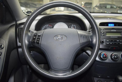 Hyundai Elantra 1.6 AT (122 л.с.)