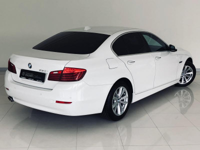 BMW 5 серия 520i Steptronic (184 л. с.)