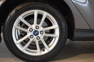Ford Focus Универсал 1.6 Ti-VCT PowerShift (125 л. с.) Sync Edition