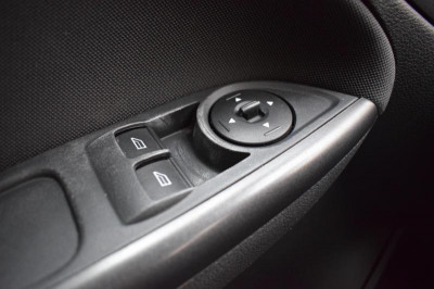 Ford Focus Универсал 1.6 Ti-VCT MT (125 л. с.) Trend
