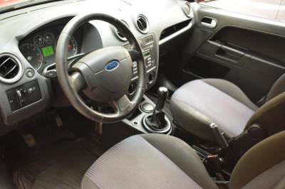 Ford Fusion 1.6 EuroV MT (100 л. с.)