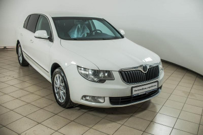 ŠKODA Superb 1.8 TSI DSG (160 л. с.)