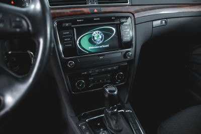 ŠKODA Superb 1.8 TSI DSG (160 л. с.)