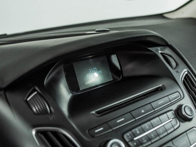Ford Focus Хетчбэк 1.6 Ti-VCT PowerShift (105 л. с.) Sync Edition