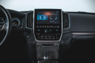 Toyota Land Cruiser 4.5 TD AT (249 л. с.) Престиж