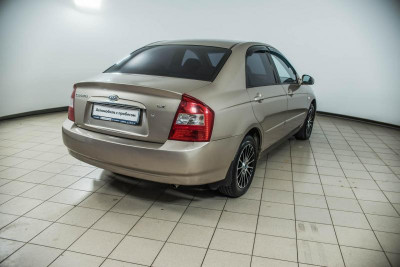 Kia Cerato 1.6 AT (110 л. с.)