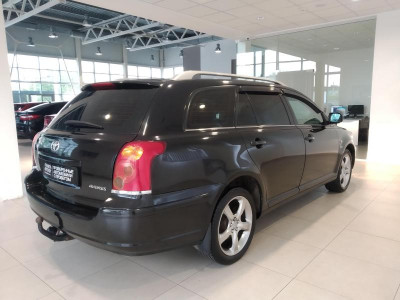 Toyota Avensis 2.0 AT (147 л.с.)