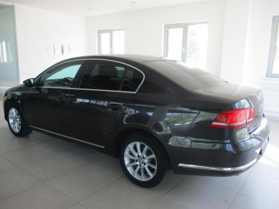 Volkswagen Passat 1.8 TSI MT (152 л. с.)