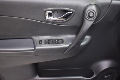 Renault Koleos 2.5 CVT 4x4 (171 л. с.)