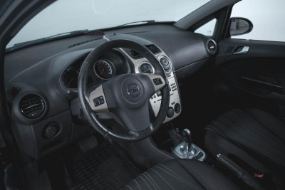 Opel Corsa 1.2 Easytronic (80 л. с.)