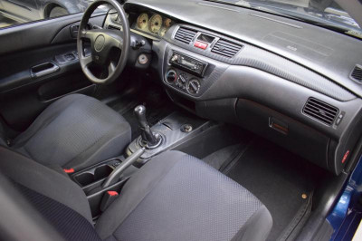 Mitsubishi Lancer 1.6 MT (98 л. с.)