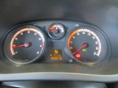 Opel Corsa 1.2 Easytronic (80 л. с.)