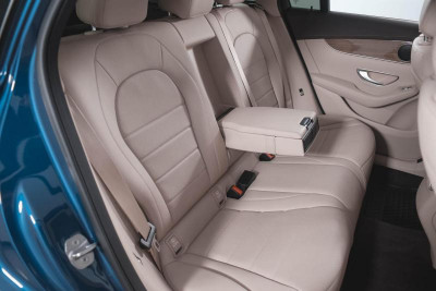 Mercedes-Benz GLC-Класс 250 4MATIC 2.0 AT (211 л.с.) 4WD