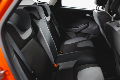 Ford Focus 1.6 PowerShift (105 л. с.)
