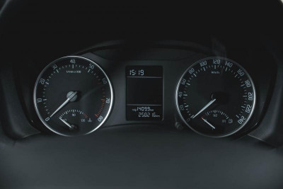 ŠKODA Octavia 1.6 MultiFuel MT (102 л. с.)