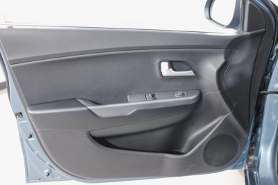Kia Rio 1.4 AT (107 л. с.)