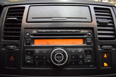 Nissan Tiida 1.6 AT (110 л. с.)