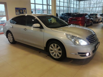 Nissan Teana 2.5 Xtronic (182 л. с.)
