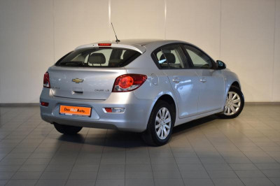 Chevrolet Cruze 1.6 AT (109 л. с.)