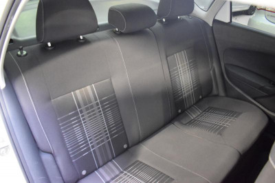 Volkswagen Polo 1.6 MT (105 л. с.)