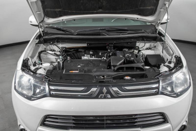 Mitsubishi Outlander 2.0 CVT (146 л.с.)