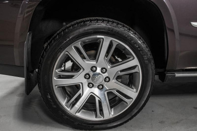 Cadillac Escalade 6.2 AT (409 л.с.) 4WD