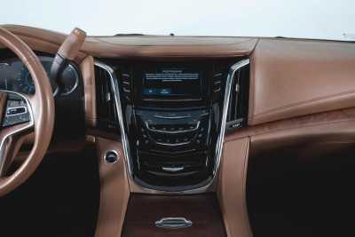 Cadillac Escalade 6.2 AT (409 л.с.) 4WD