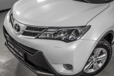 Toyota RAV4 2.0 CVT (146 л. с.)