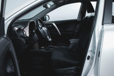 Toyota RAV4 2.0 CVT (146 л. с.)