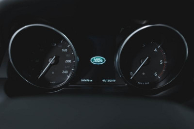 Land Rover Range Rover Evoque 2.0 TD4 AT AWD (150 л. с.) SE
