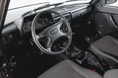 LADA 4x4 3 дв. 213105 1.7 MT (83 л.с.) 4WD Standard