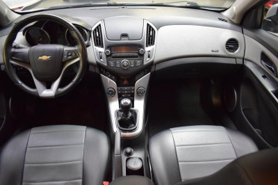 Chevrolet Cruze 1.6 MT (124 л. с.)