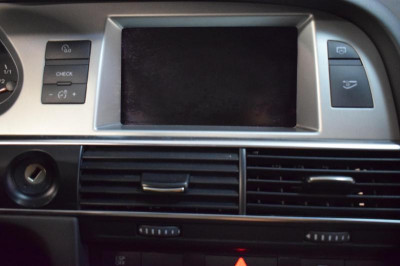 Audi A6 3.2 FSI tiptronic quattro (255 л. с.)