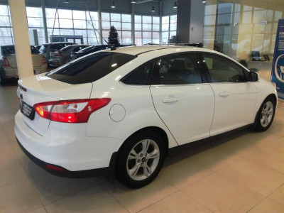 Ford Focus 1.6 PowerShift (105 л. с.)