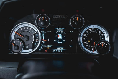 Dodge RAM 5.7 AT (396 л.с.) 4WD