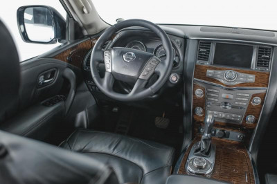 Nissan Patrol 5.6 AT 4WD (405 л. с.)