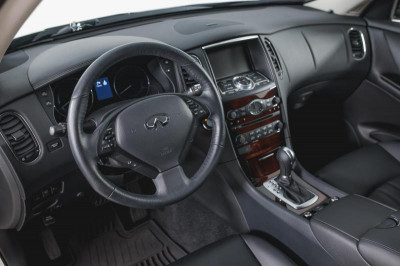 Infiniti QX50 2.5 AT AWD (222 л. с.) Design