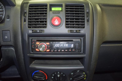 Hyundai Getz 1.4 MT (95 л. с.)