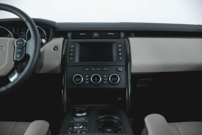 Land Rover Discovery 3.0 SiV6 AT 4WD (340 л.с.) SE