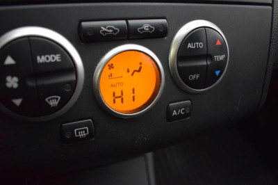 Nissan Tiida 1.6 MT (110 л. с.)