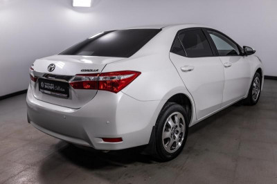 Toyota Corolla 1.6 CVT (122 л. с.)
