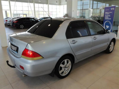Mitsubishi Lancer 1.6 MT (98 л.с.)