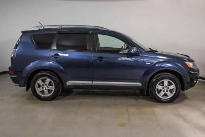 Mitsubishi Outlander 2.4 CVT 4WD (170 л. с.)