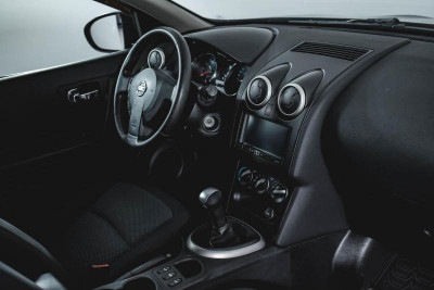 Nissan Qashqai 1.6 MT (114 л. с.)